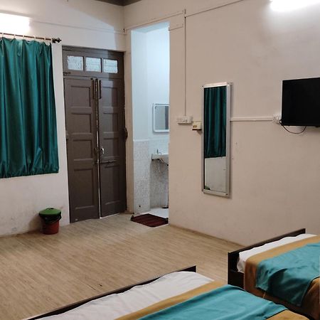 6 Cr Hotel Natraj Railway Station Аурангабад Экстерьер фото